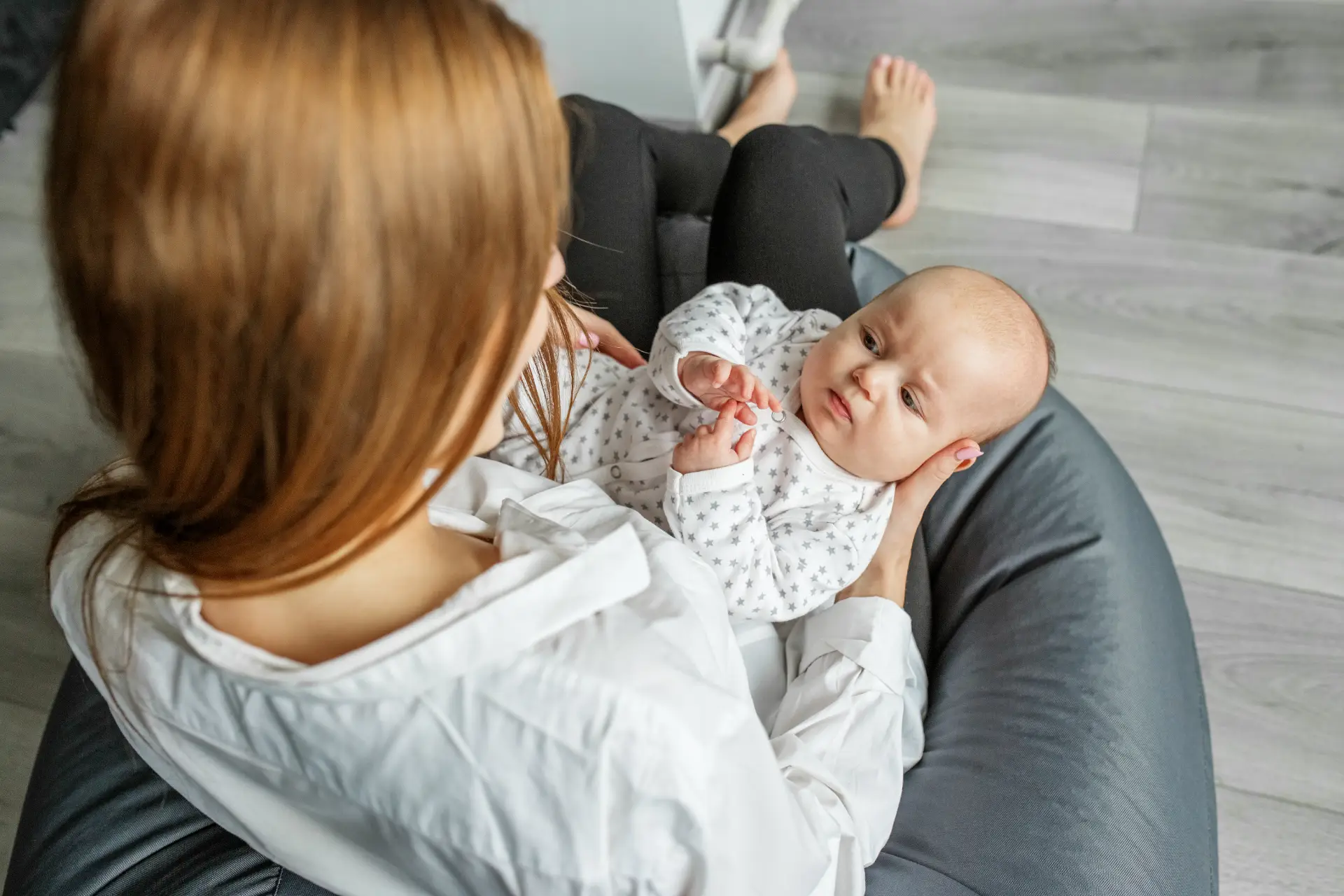 breastfeeding-and-childcare-concept-mother-feeds-2025-03-13-14-17-12-utc massage-muscle-hip-physiotherapy-therapist-elderly-woman-physical-therapy-lumbar-spine_t20_xGyZV9